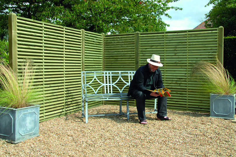 Plnning a new fence